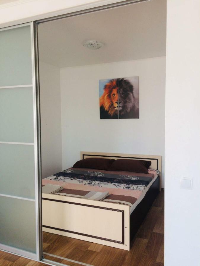 Studio Apartment In Center Poltava Exterior photo